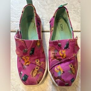 Woodland Creature Patterned Pink Tom’s, Sz 11